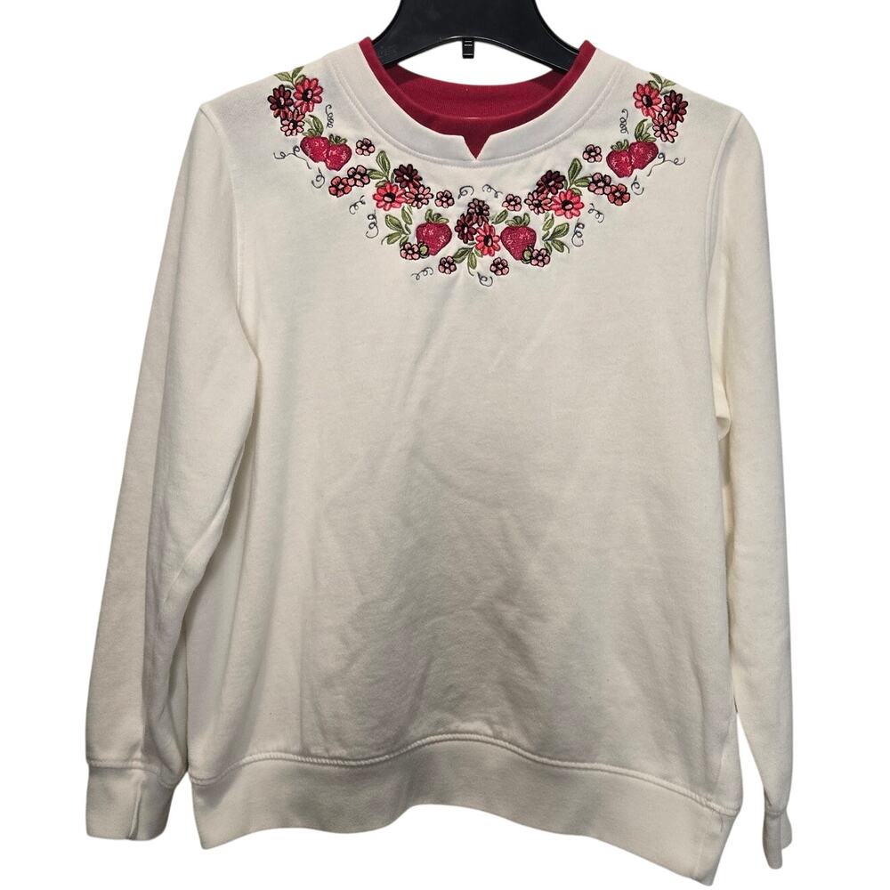 Vintage strawberries flowers sweatshirt sz M strawberry cottage prairie novelty